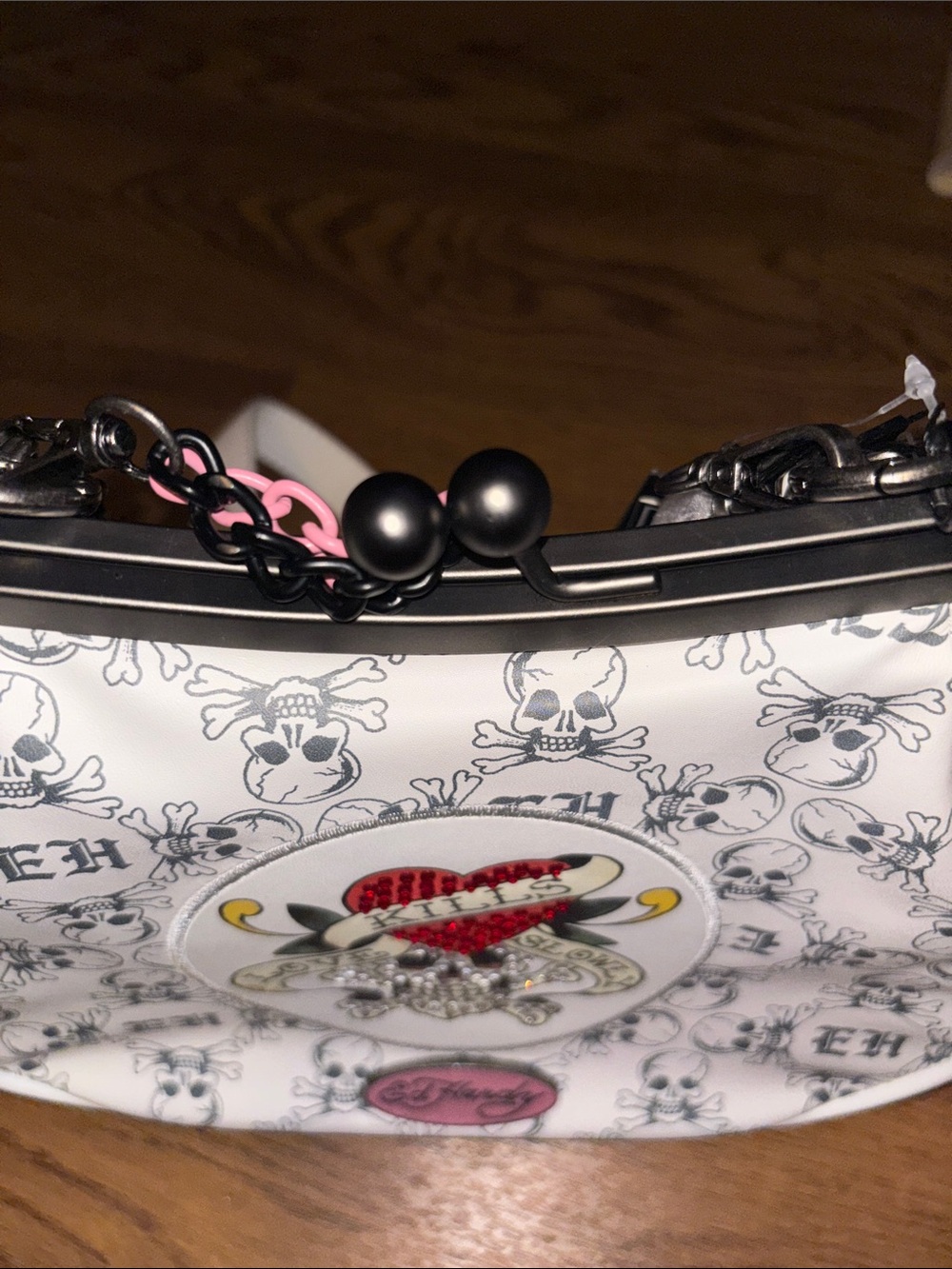 NWT Ed Hardy White and Black Tattoo Skull Shoulder Bag - Picture 3 of 7